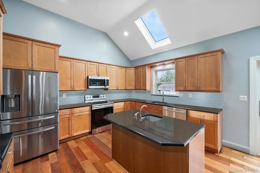 19 Hilltop Place Monroe NY 10950