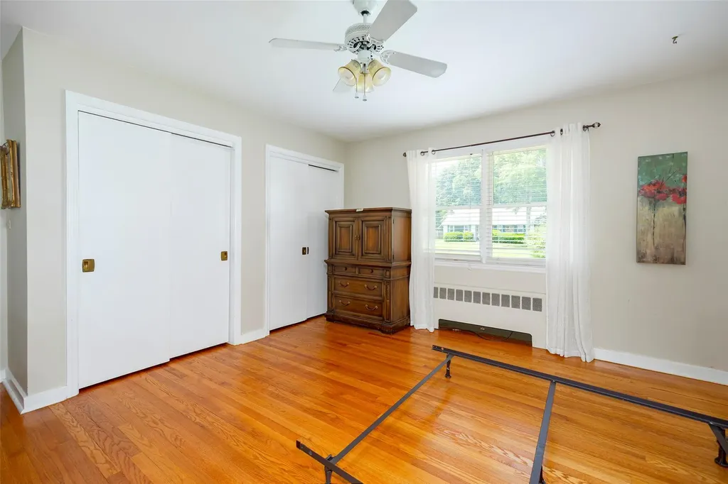 18 Lorraine Boulevard Poughkeepsie NY 12603