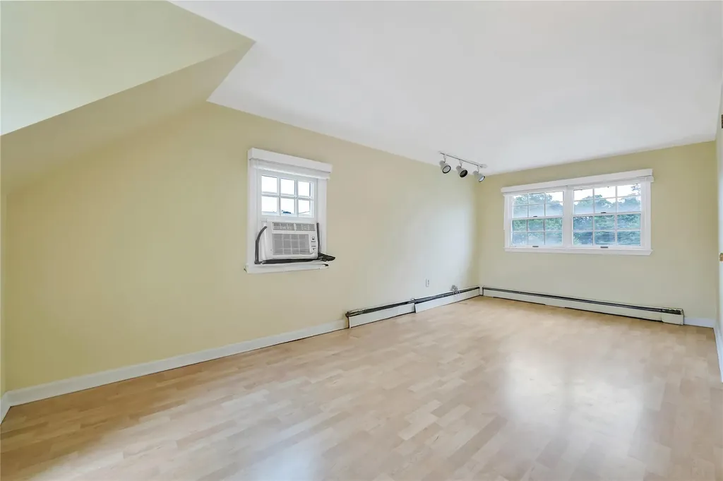 25 Hawthorne Avenue Central Islip NY 11722