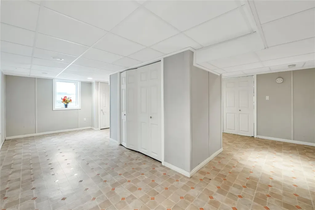 25 Hawthorne Avenue Central Islip NY 11722