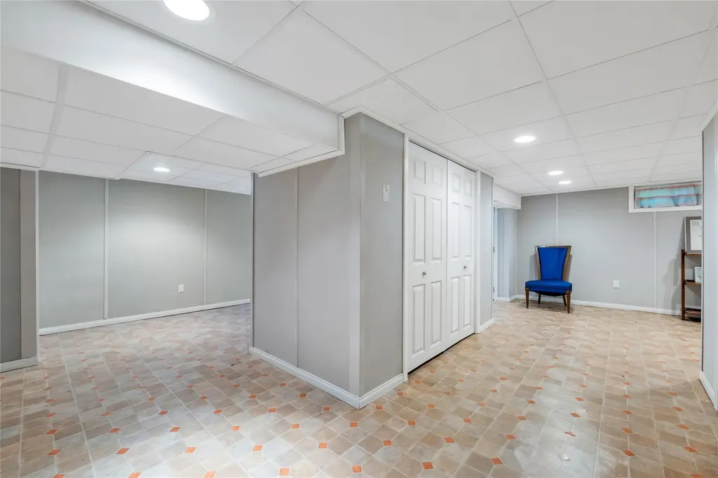 25 Hawthorne Avenue Central Islip NY 11722