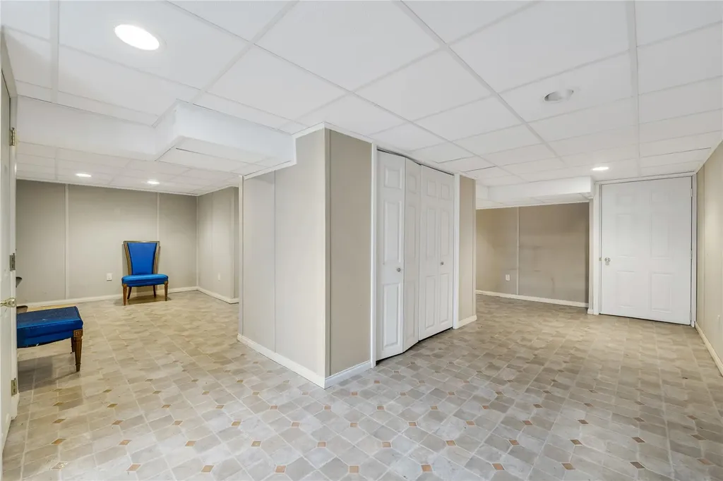 25 Hawthorne Avenue Central Islip NY 11722