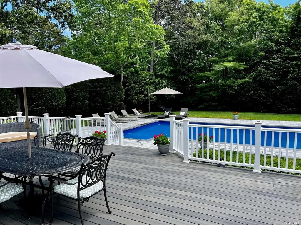 24 Bridle Path Westhampton Beach NY 11978