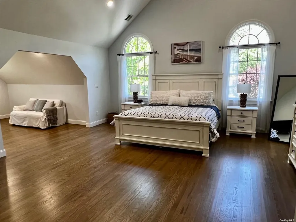 24 Bridle Path Westhampton Beach NY 11978
