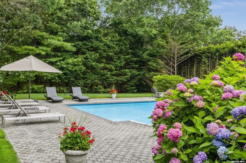 24 Bridle Path Westhampton Beach NY 11978