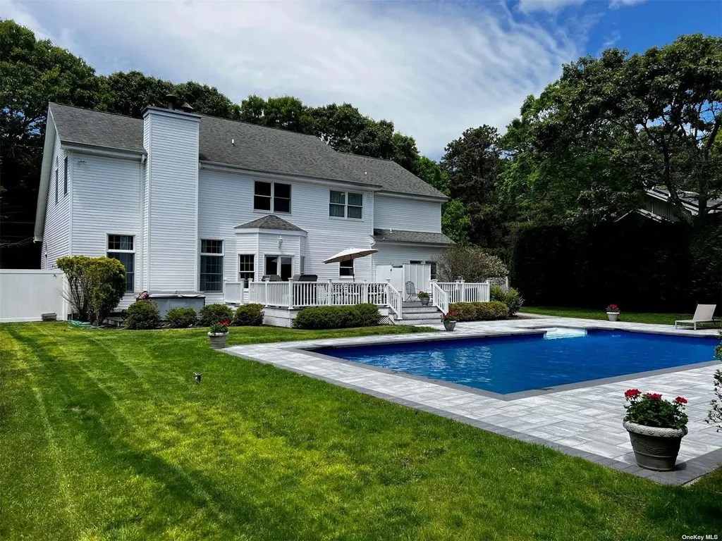 24 Bridle Path Westhampton Beach NY 11978
