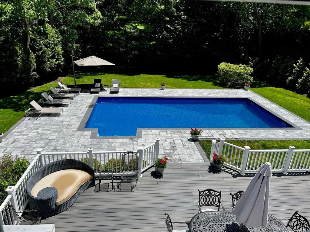 24 Bridle Path Westhampton Beach NY 11978