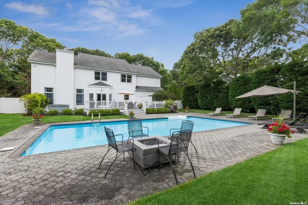 24 Bridle Path Westhampton Beach NY 11978