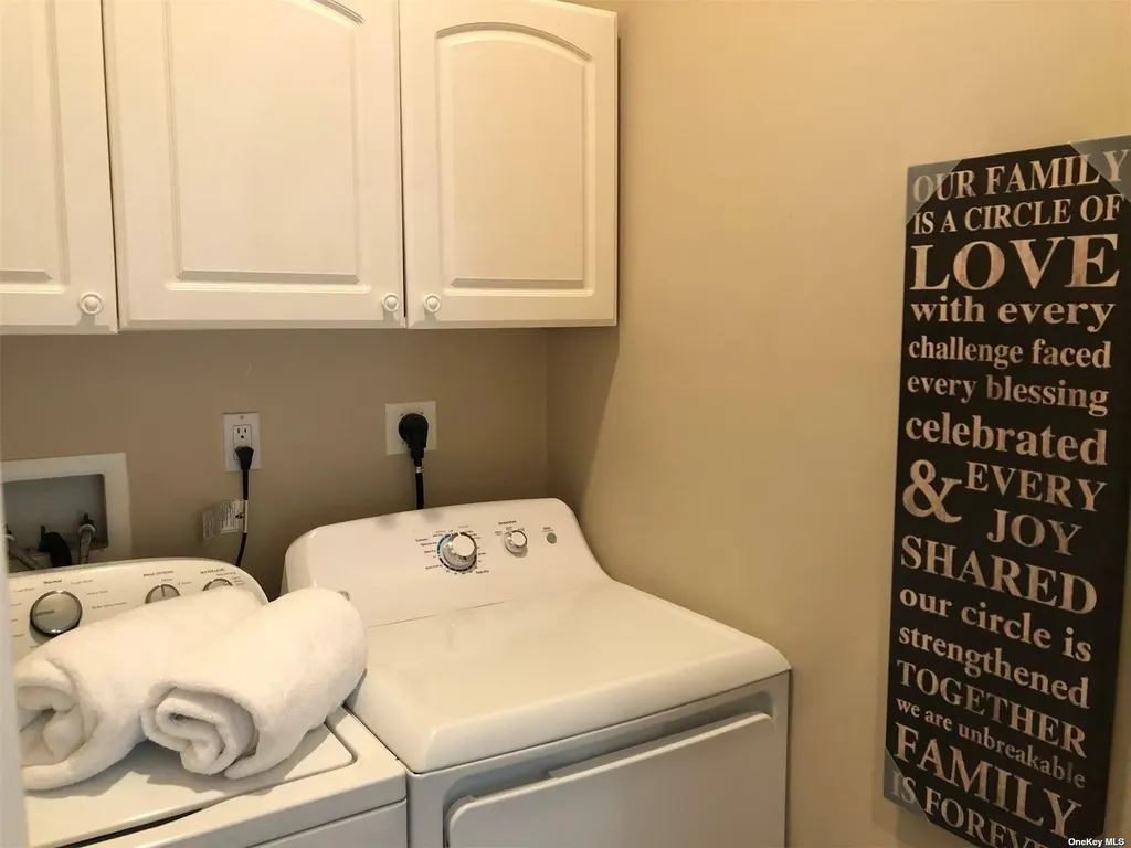 24 Bridle Path Westhampton Beach NY 11978