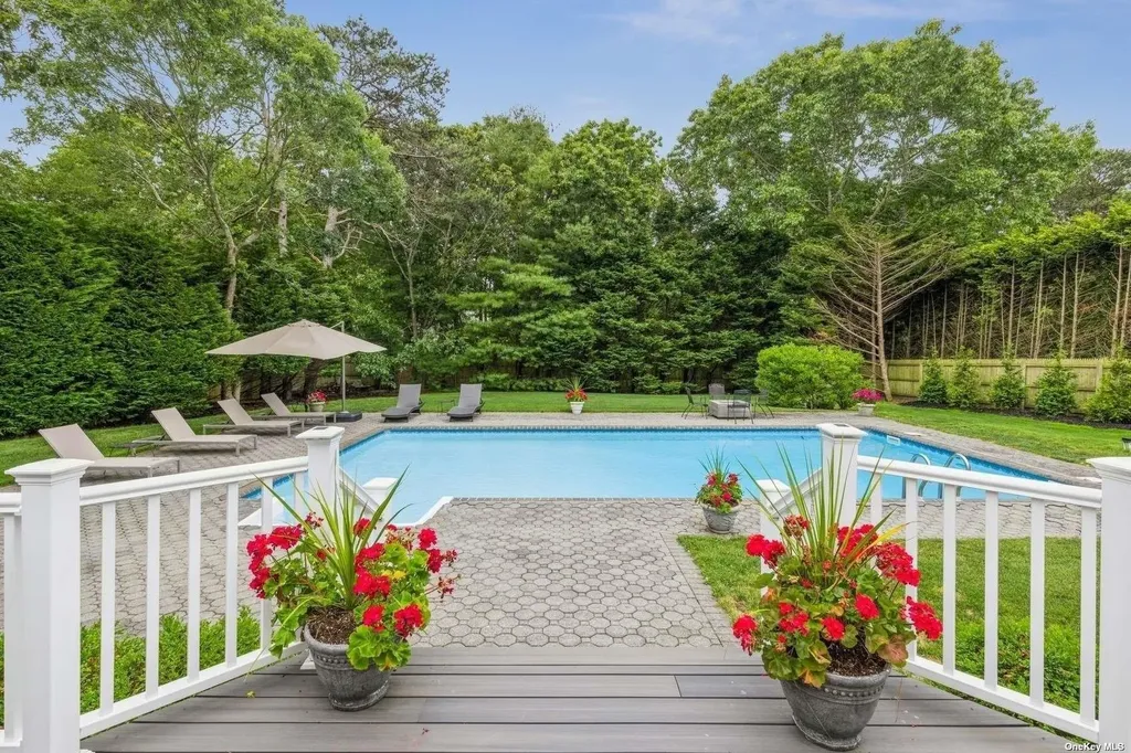 24 Bridle Path Westhampton Beach NY 11978