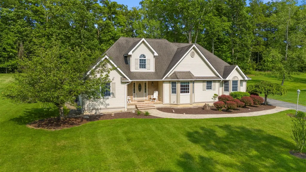 16 Hidden View Drive Newburgh NY 12550