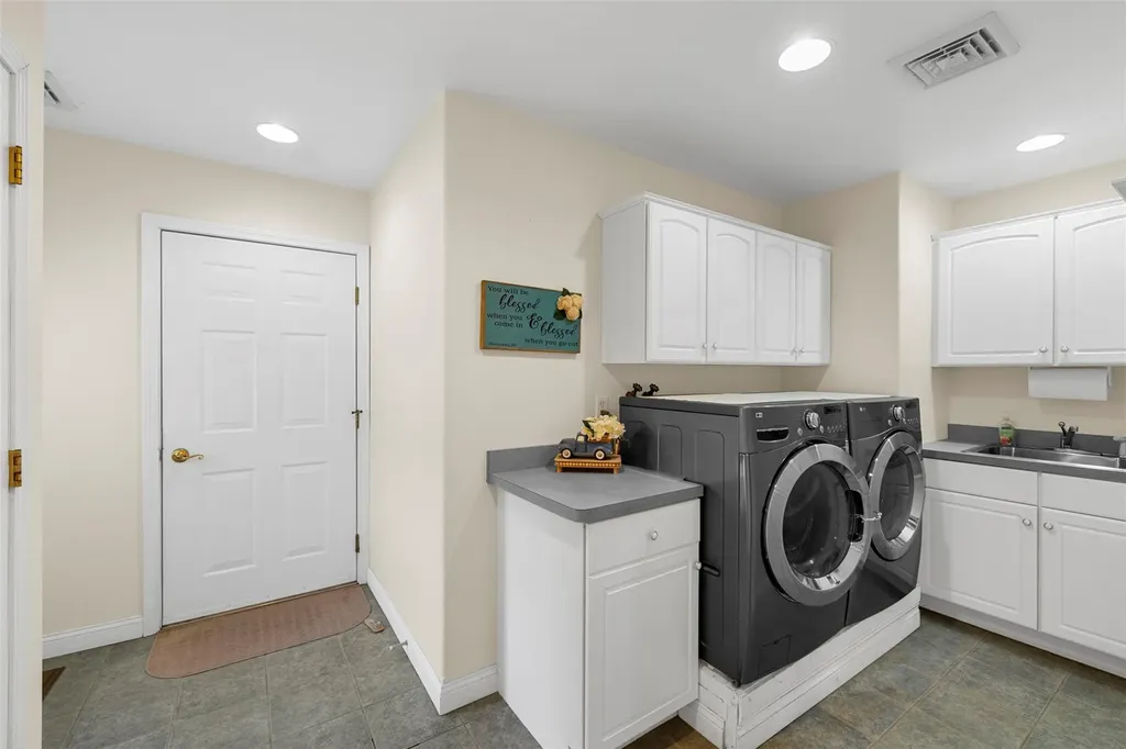 16 Hidden View Drive Newburgh NY 12550