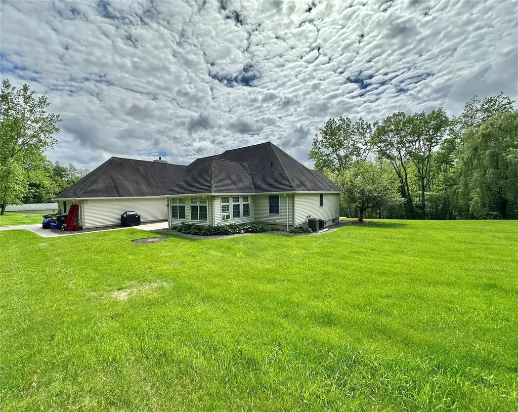 16 Hidden View Drive Newburgh NY 12550