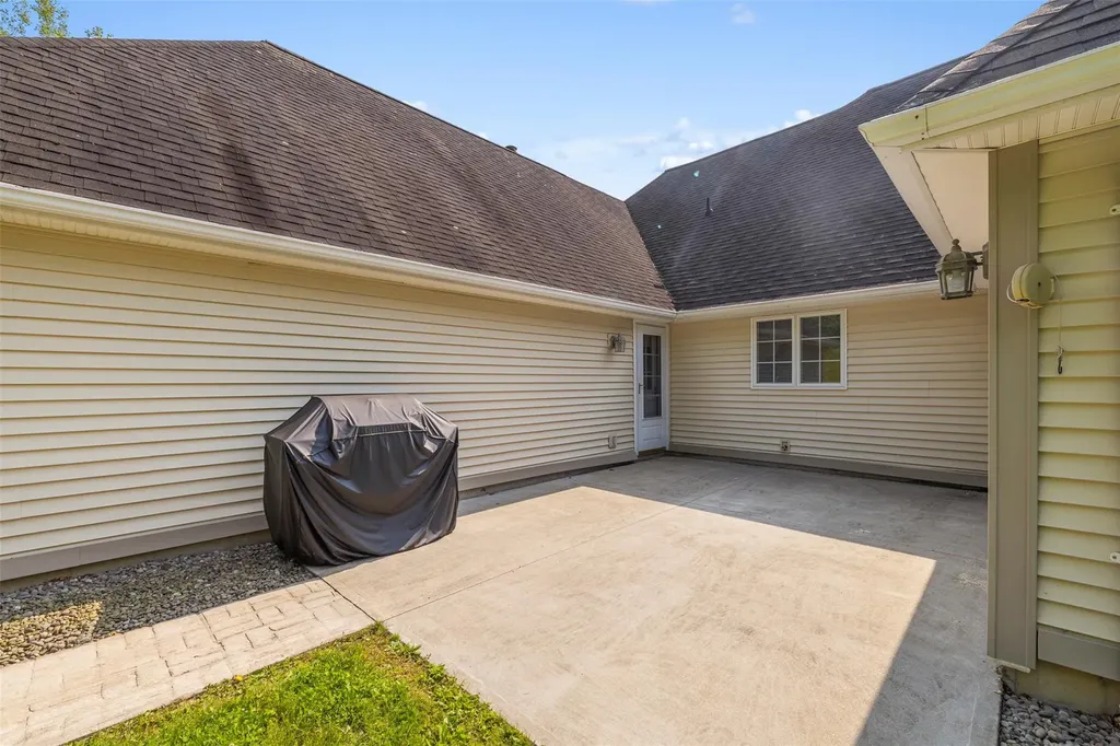 16 Hidden View Drive Newburgh NY 12550
