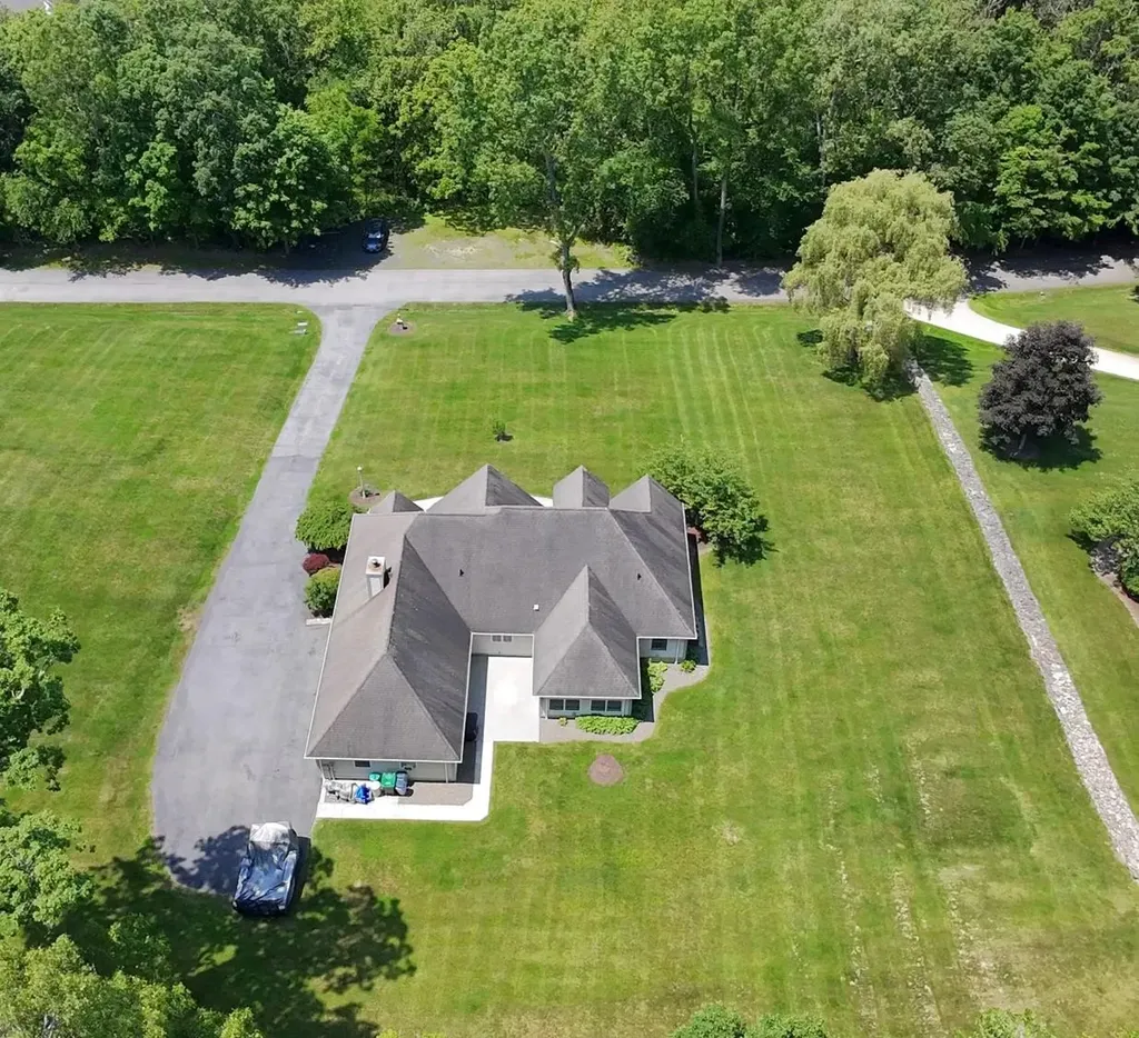 16 Hidden View Drive Newburgh NY 12550