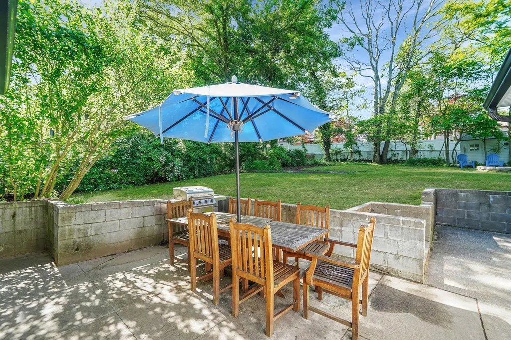 53 Park Drive Rocky Point NY 11778