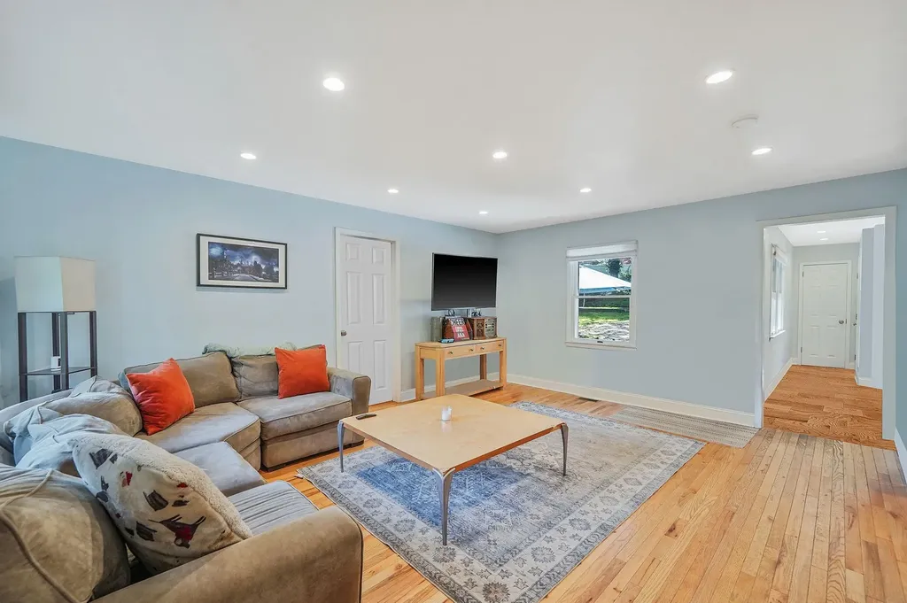 53 Park Drive Rocky Point NY 11778