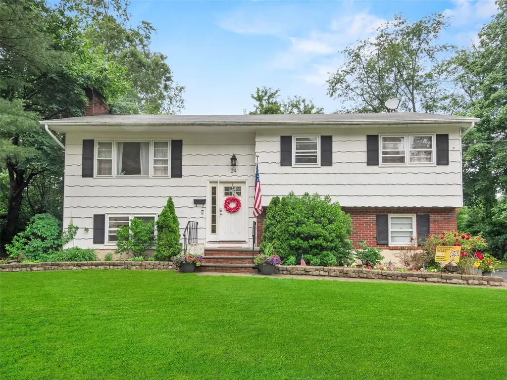 24 Rinne Road Nanuet NY 10954
