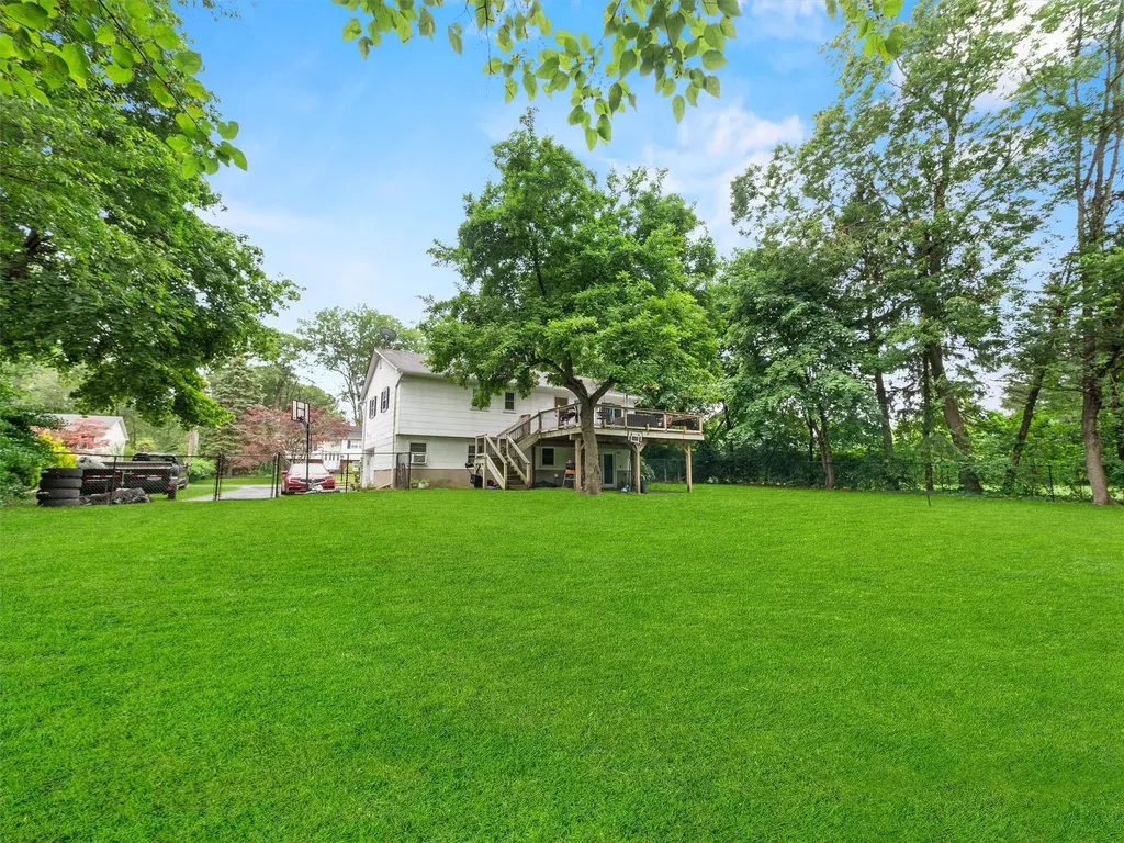 24 Rinne Road Nanuet NY 10954