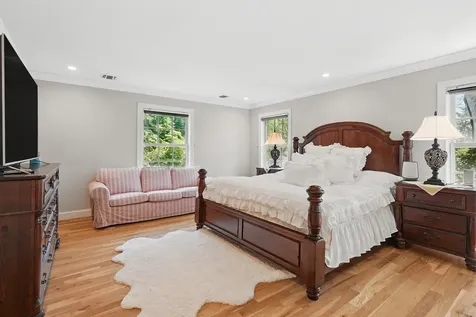 22 Robbins Road Pleasantville NY 10570