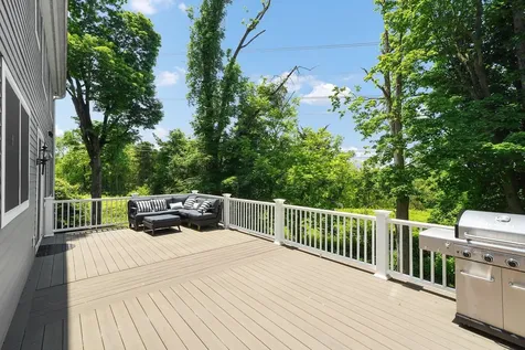 22 Robbins Road Pleasantville NY 10570