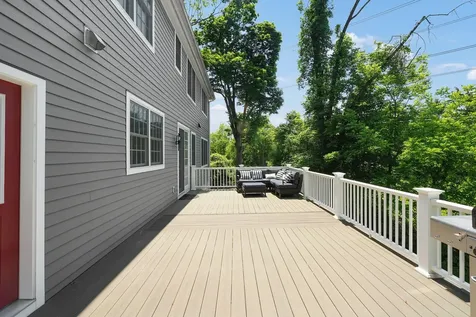 22 Robbins Road Pleasantville NY 10570