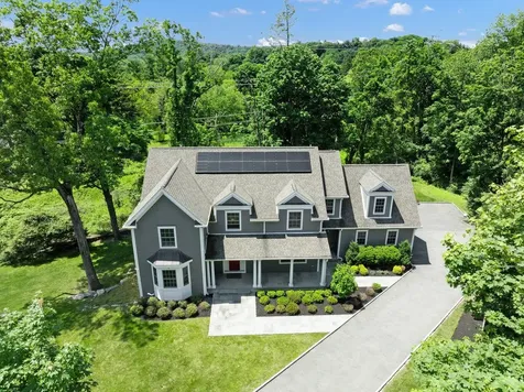 22 Robbins Road Pleasantville NY 10570