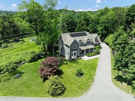 22 Robbins Road Pleasantville NY 10570