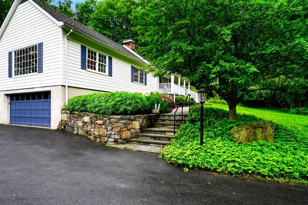 108 Cherry Street Katonah NY 10536