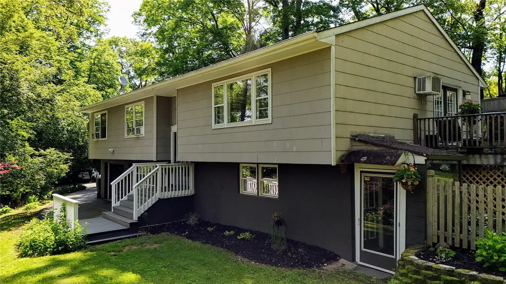 100 Randall Street Florida NY 10921
