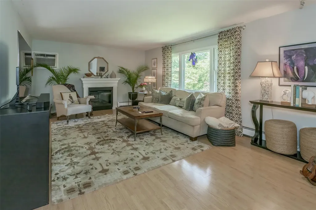 100 Randall Street Florida NY 10921