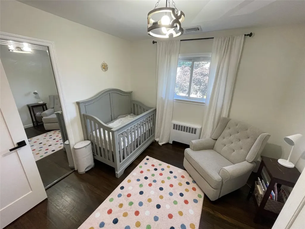 232 Vincent Drive East Meadow NY 11554