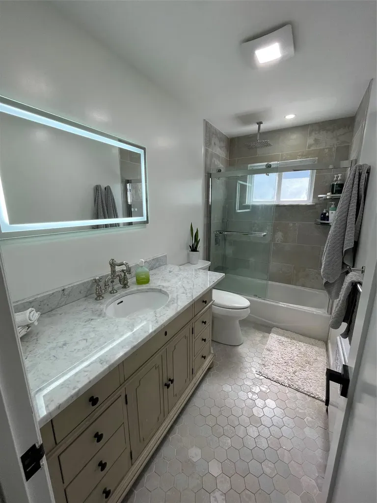 232 Vincent Drive East Meadow NY 11554