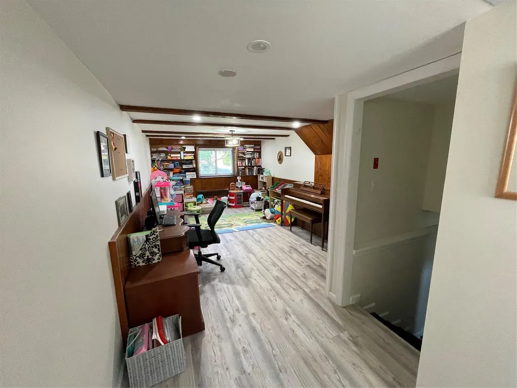 232 Vincent Drive East Meadow NY 11554