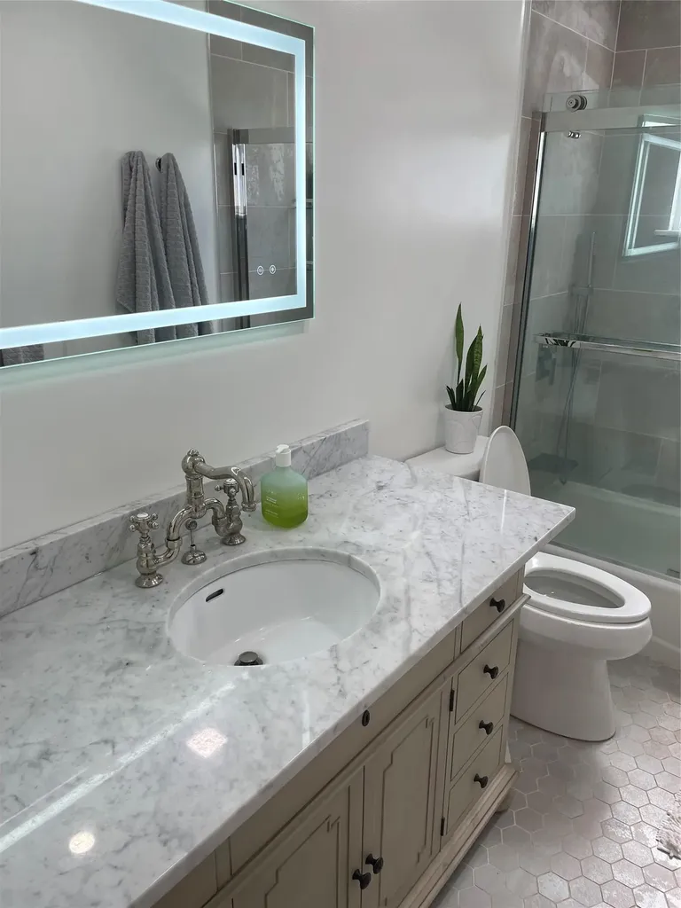 232 Vincent Drive East Meadow NY 11554