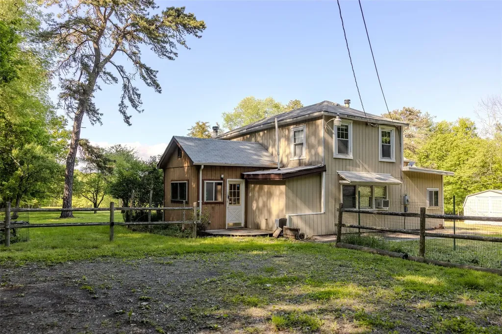 763 County Road 114 Cochecton NY 12726