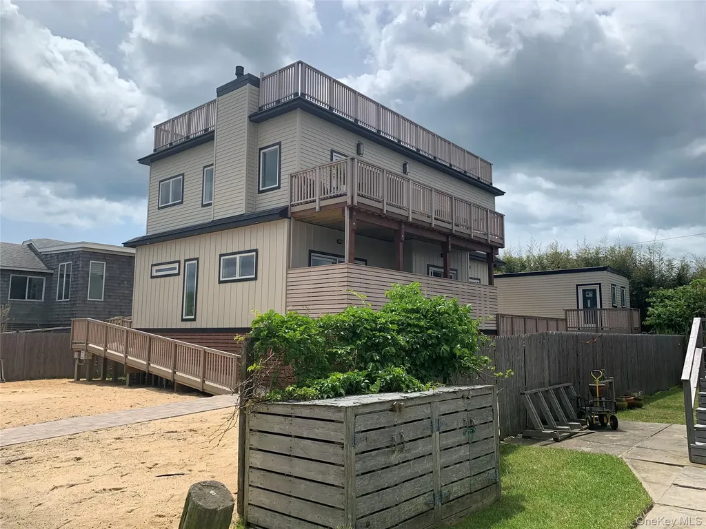 7 Atlantic Avenue Seaview NY 11770
