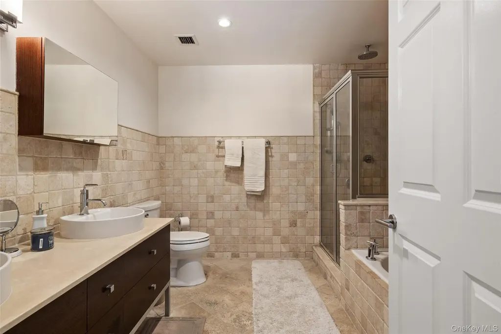 260 W Broadway Long Beach NY 11561