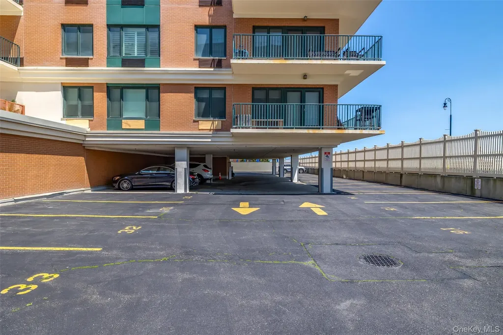 260 W Broadway Long Beach NY 11561