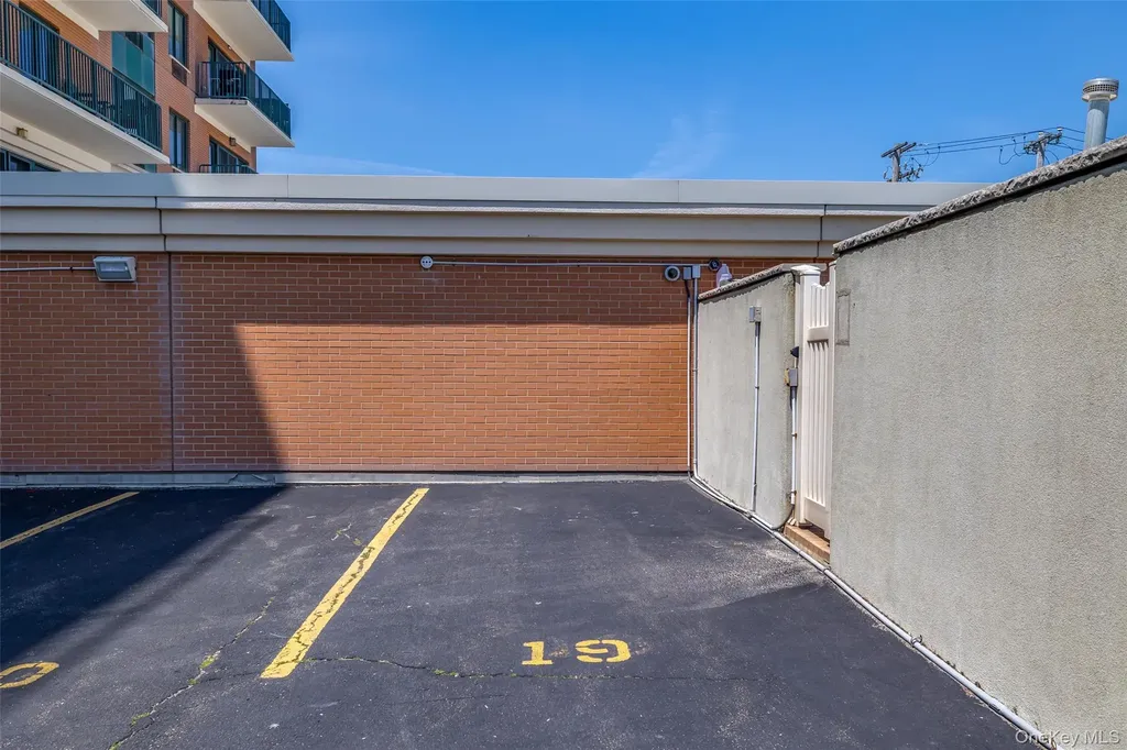 260 W Broadway Long Beach NY 11561