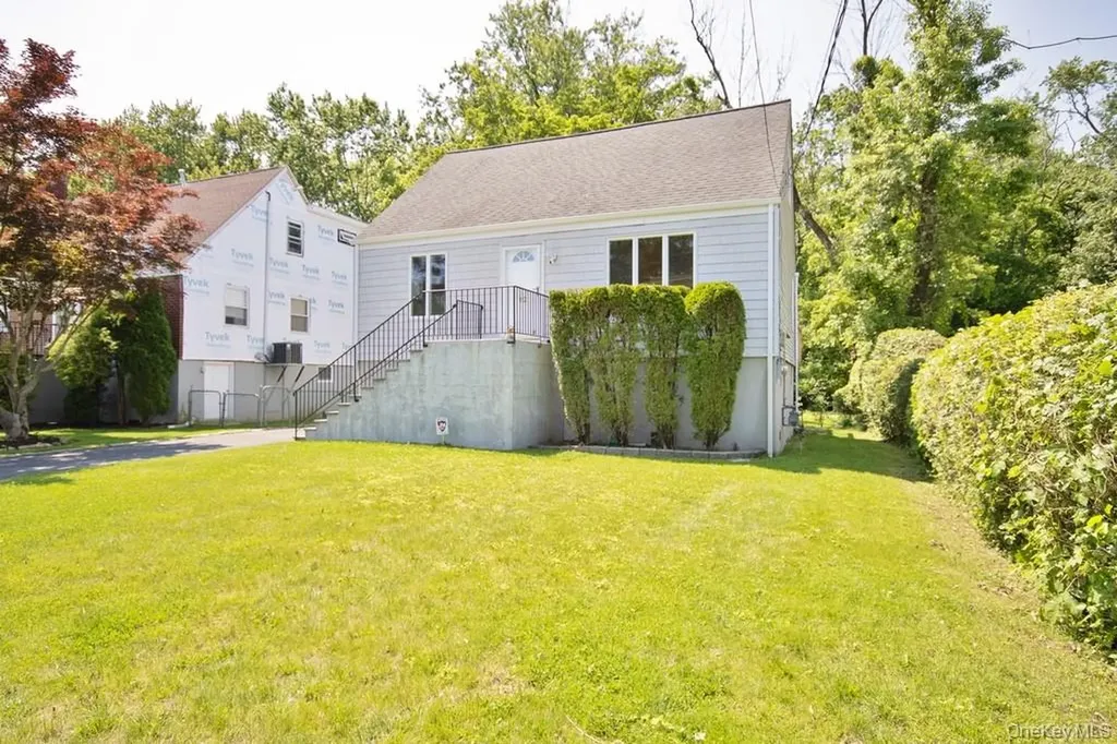 12 Babbitt Court Elmsford NY 10523