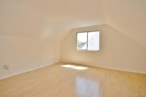 12 Babbitt Court Elmsford NY 10523