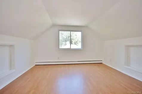 12 Babbitt Court Elmsford NY 10523