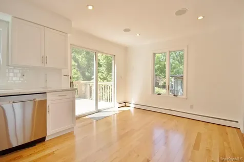 12 Babbitt Court Elmsford NY 10523