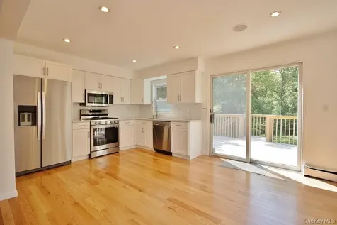 12 Babbitt Court Elmsford NY 10523