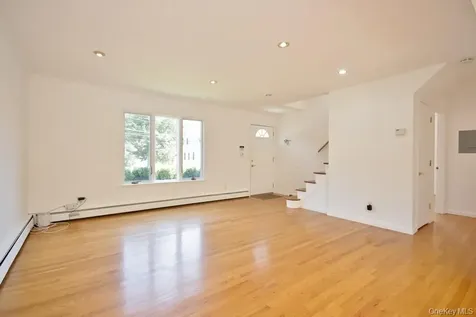 12 Babbitt Court Elmsford NY 10523