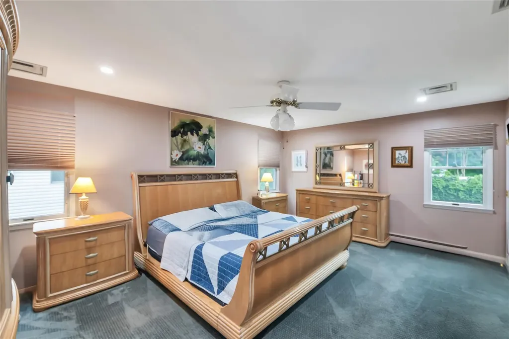 18 Commander Vic Lane Nesconset NY 11767