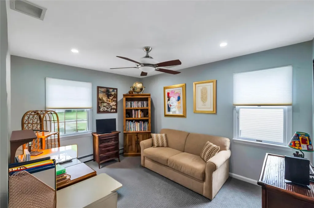 18 Commander Vic Lane Nesconset NY 11767