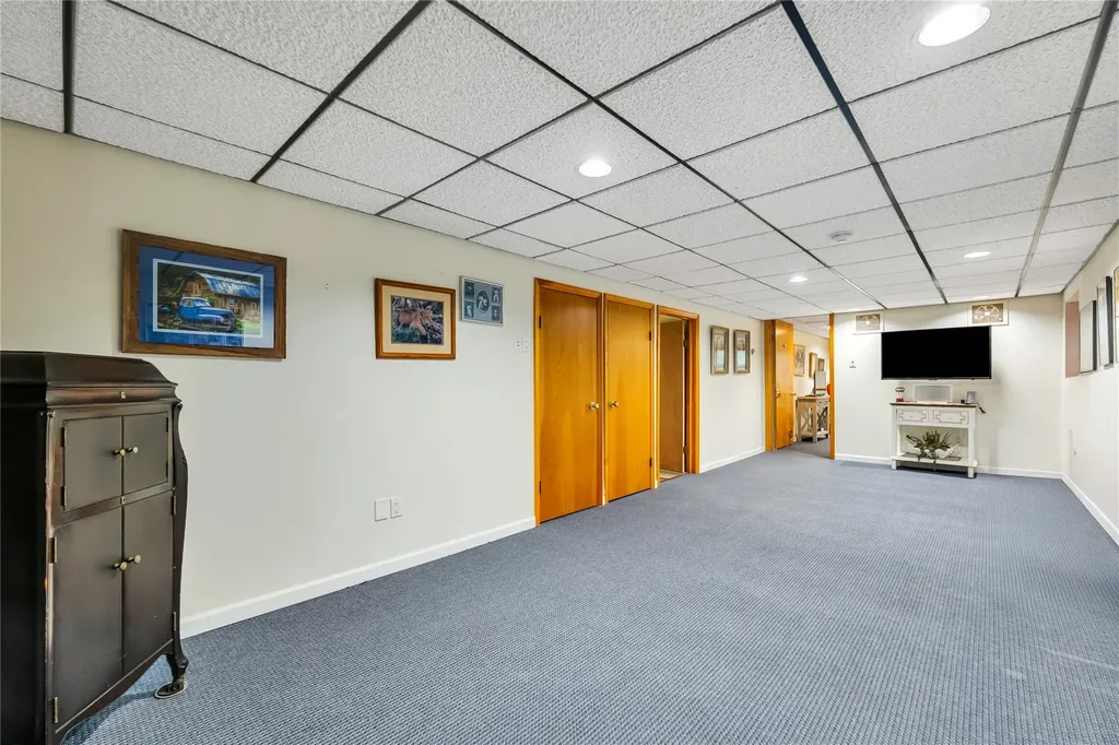 18 Commander Vic Lane Nesconset NY 11767
