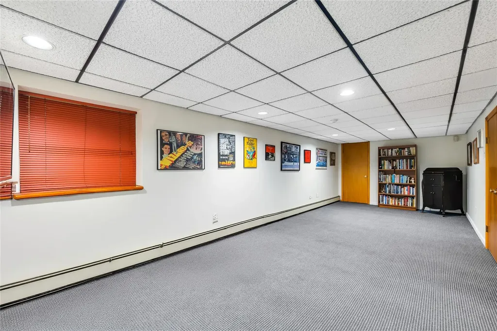 18 Commander Vic Lane Nesconset NY 11767